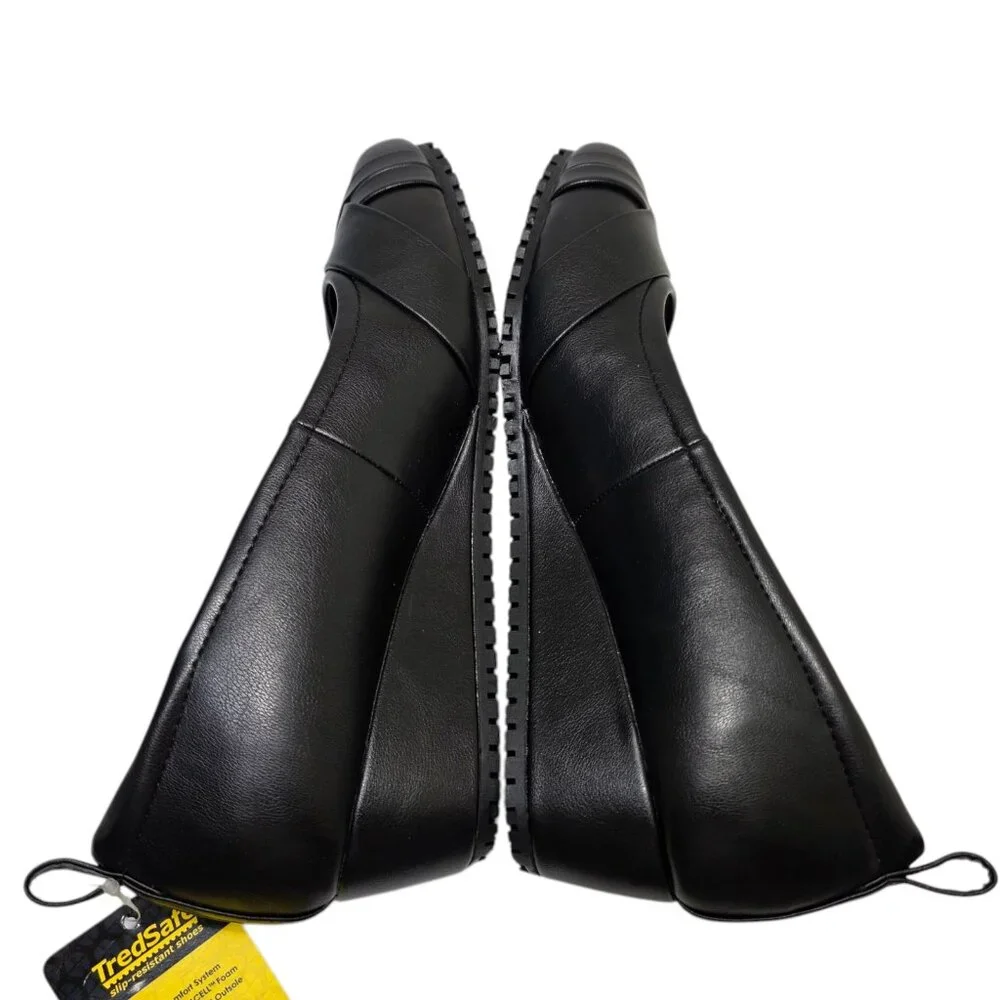 Women’s Black Slip-Resistant Wedge Flats